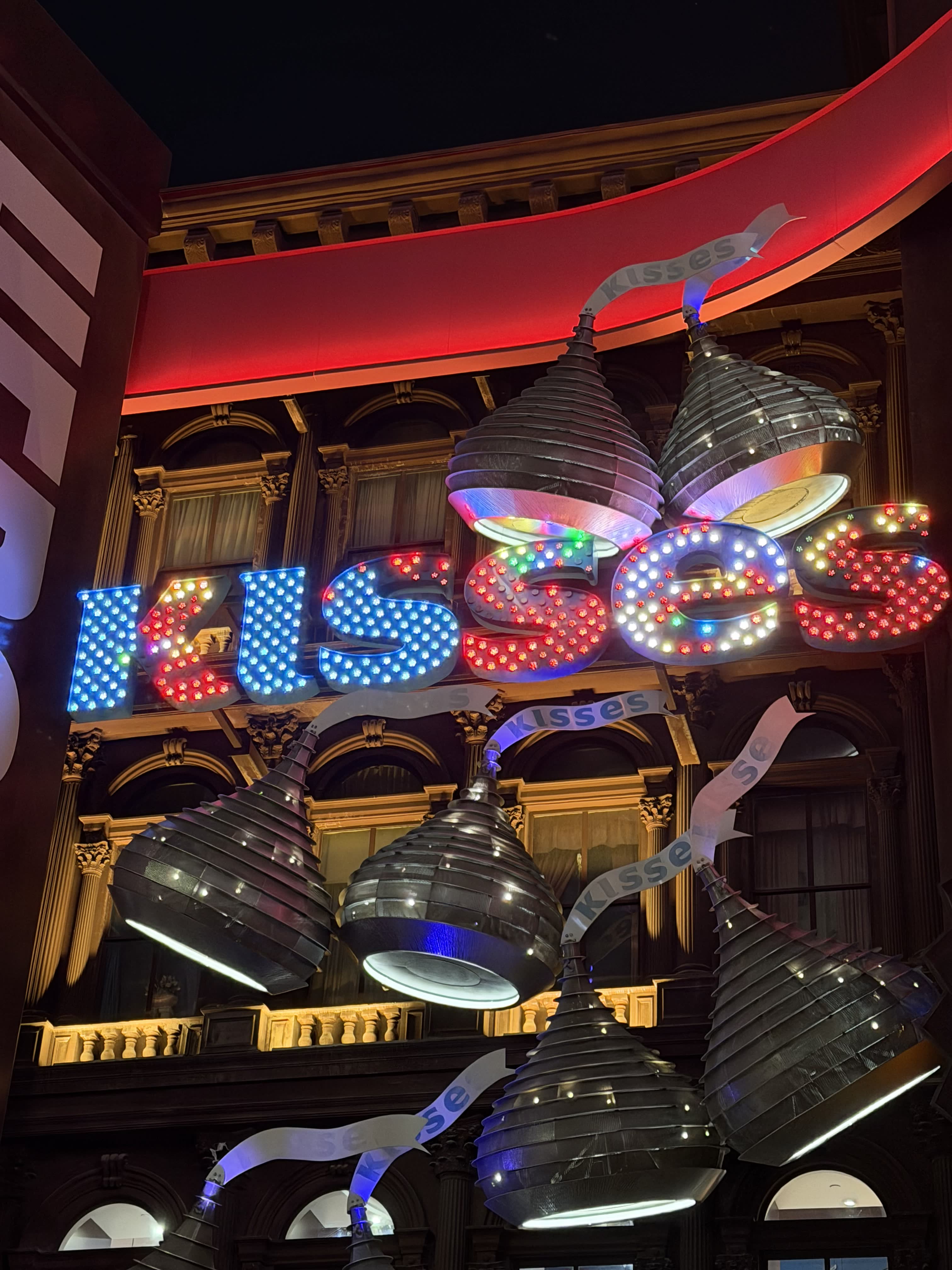 Kisses LED sign